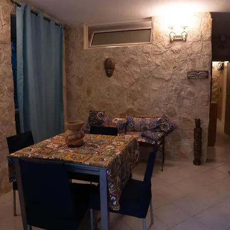 Le Stanze Di Cesare E Miky - Affaccio Di *