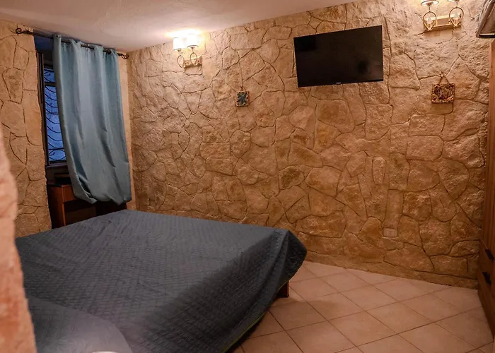 Le Stanze Di Cesare E Miky - Affaccio Di דירה טרופאה