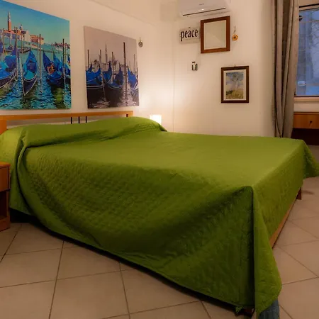 Le Stanze Di Cesare E Miky - Affaccio Di * Tropea