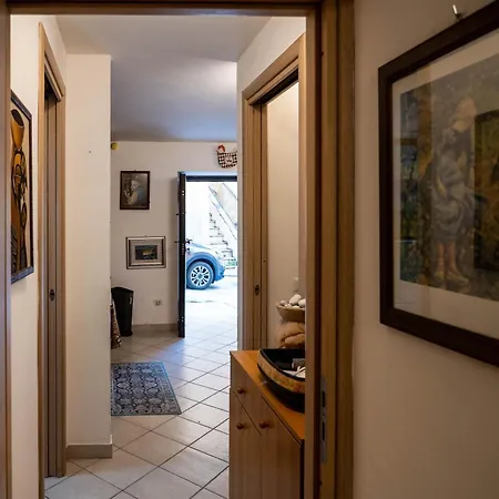 Le Stanze Di Cesare E Miky - Affaccio Di Apartment Tropea