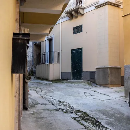 Le Stanze Di Cesare E Miky - Affaccio Di Apartment