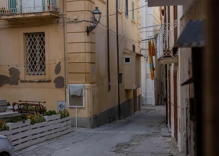 Le Stanze Di Cesare E Miky - Affaccio Di דירה טרופאה